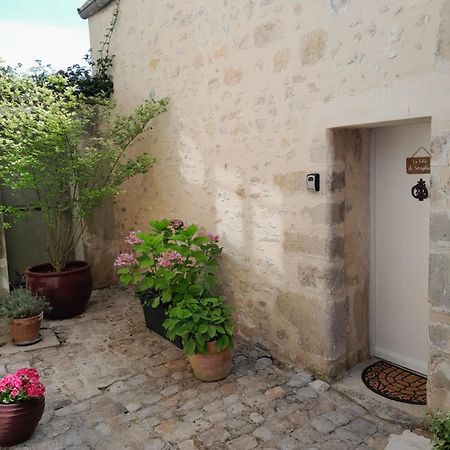 Gite La Folie De Seraphine Senlis  Bagian luar foto