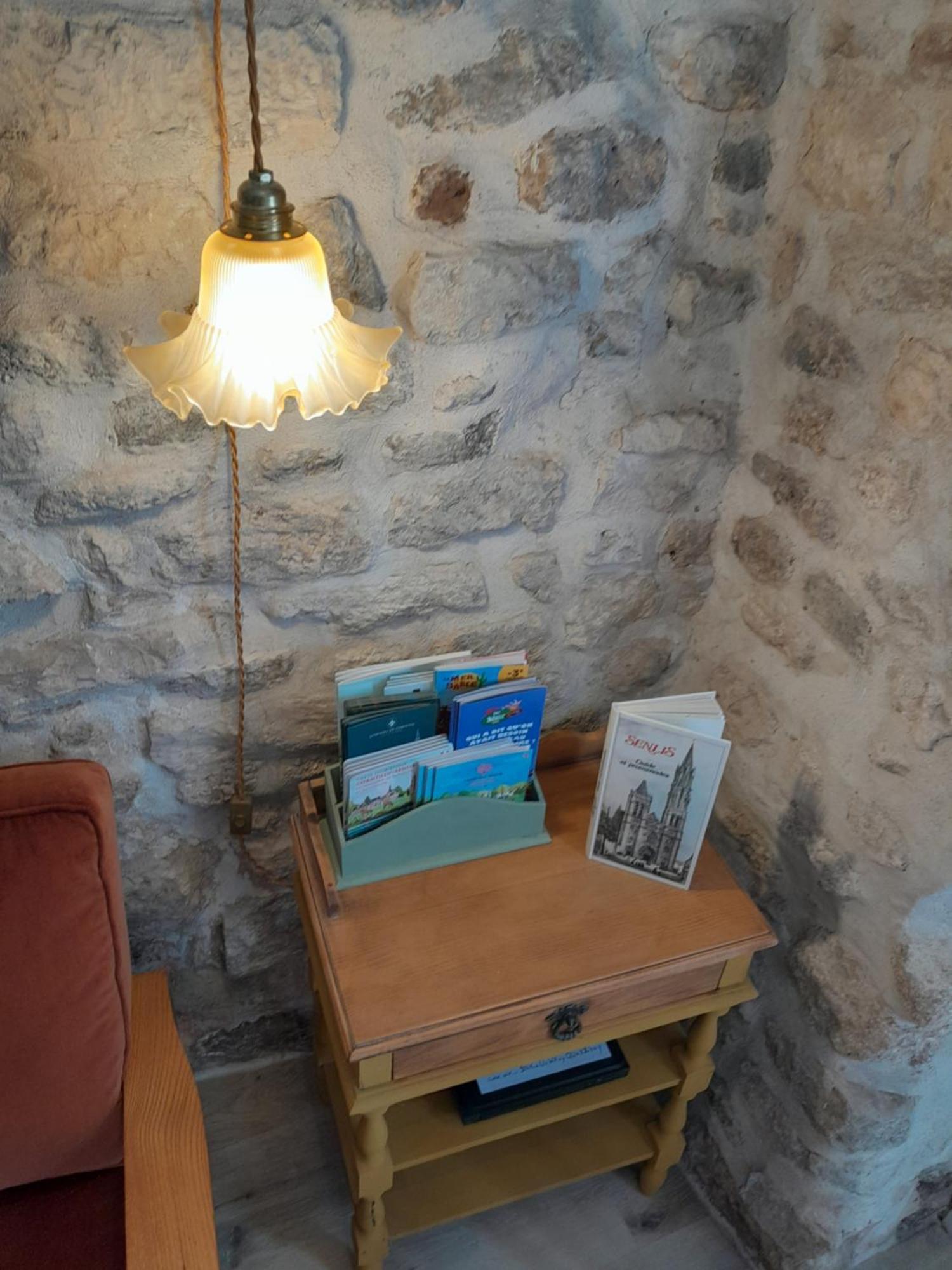 Gite La Folie De Seraphine Senlis  Bagian luar foto